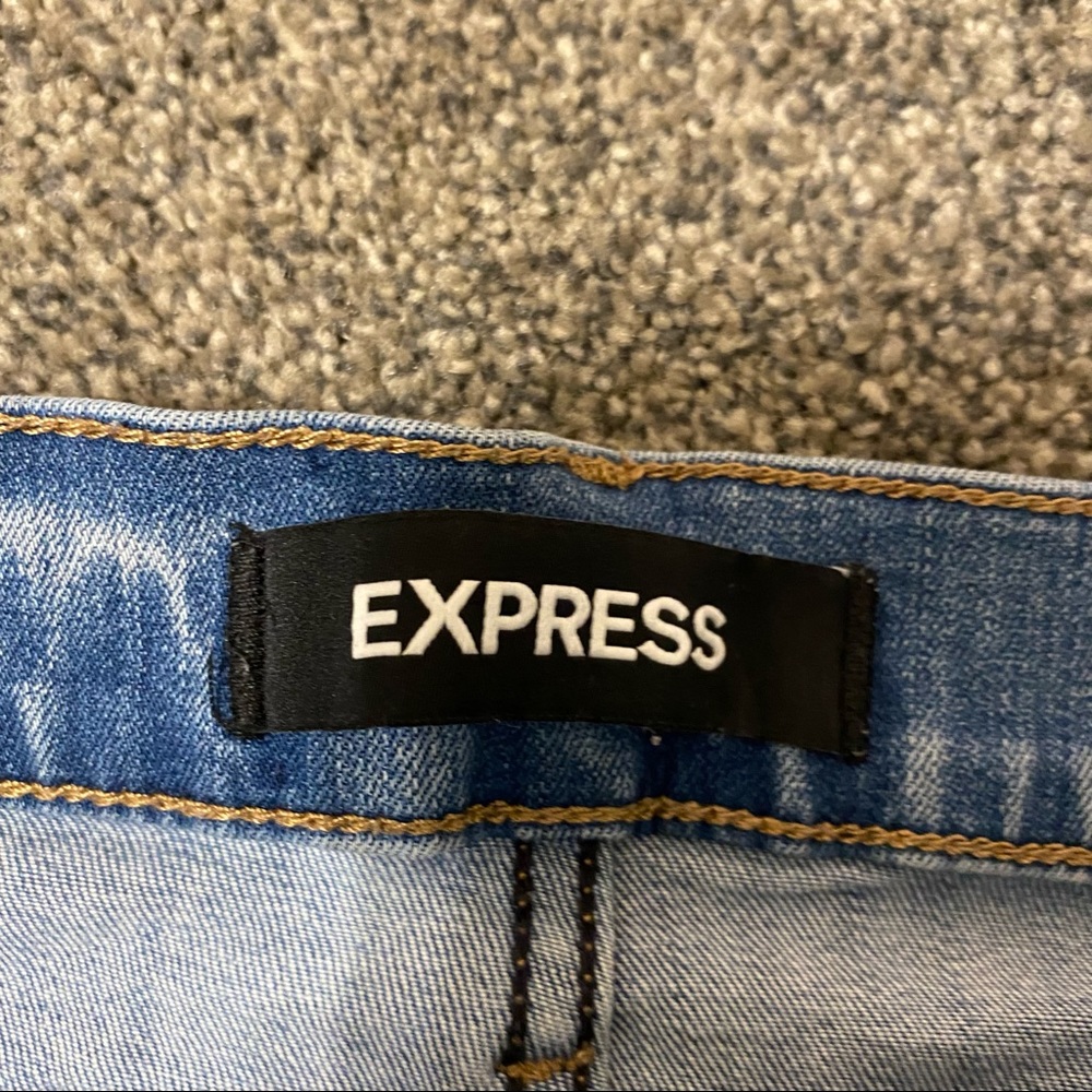 EXPRESS Ripped Jeans - Picture 5 of 5